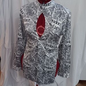 AKIRA Black and White Text Print Blazer